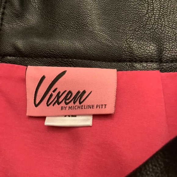 Babydoll crop Top and pencil Skirt Vegan leather - Picture 5 of 9